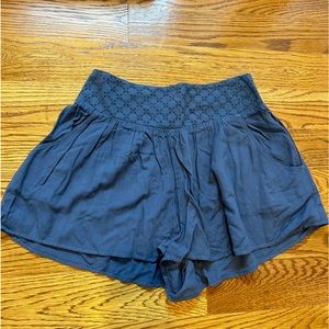 Flowy blue American Eagle shorts size Small! Never worn!